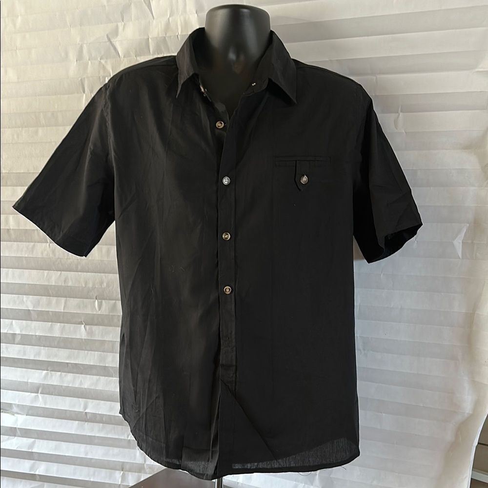 Men’s Black Button Down Casual Shirt Size XL Short Sleeve Unbranded Top